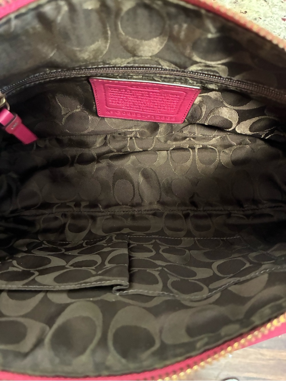 Coach Legacy double turnlock shoulder bag raspberry pink / red rare - Picture 10 of 11